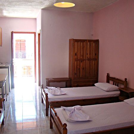 Kristi Apartment Poros  Room photo